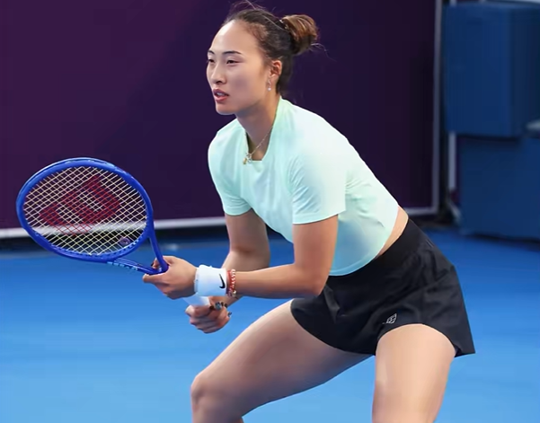 世界杯高清赛事直播app下载平台-郑钦文确认复出！首秀时间曝光，短短17天签下2份代言，年入超2亿